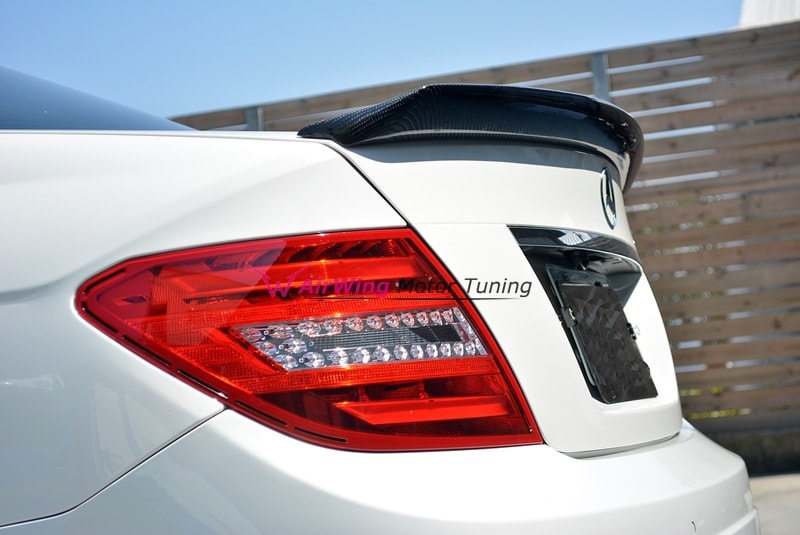 W204 - VORSTEINER I style Carbon Trunk Spoiler 03